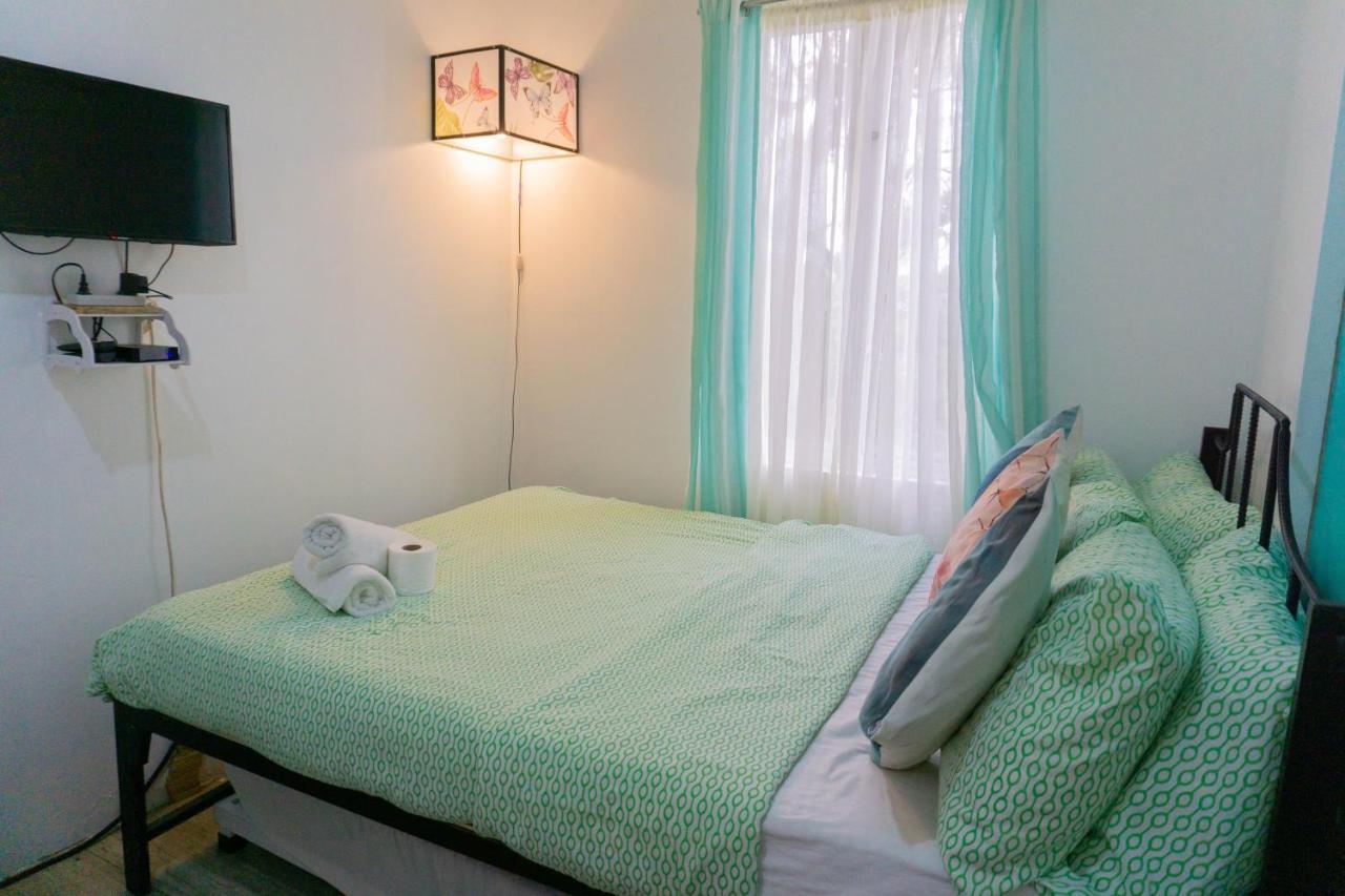 Retreat Haven In La Bella Tagaytay Apartamento Tagaytay City Exterior foto